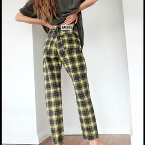 Worn twice Ragged Priest plaid jeans💚